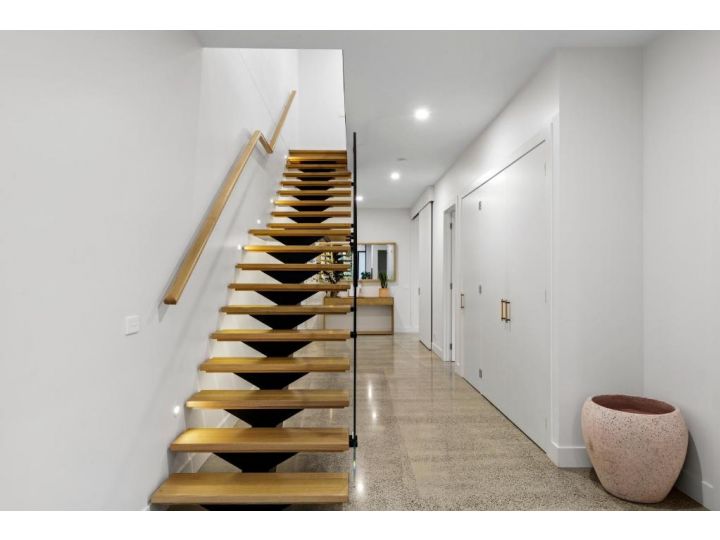 Sensational 4 Bedroom House Guest house, Ocean Grove - imaginea 7