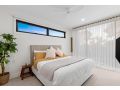 Sensational 4 Bedroom House Guest house, Ocean Grove - thumb 17