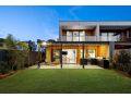 Sensational 4 Bedroom House Guest house, Ocean Grove - thumb 4