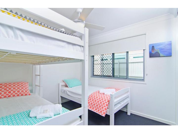 Sentosa on Tugun - Beachfront 5 Bedroom Guest house, Gold Coast - imaginea 8