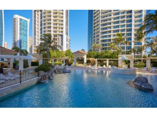 Serain Residences on Ferny Avenue Aparthotel, Gold Coast - 3