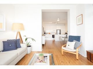 Serene And Stylish Harbourside Apartment Apartment, Sydney - 1