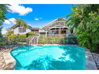 Serenity - Mudjimba - Pet Friendly Holiday Home Guest house, Mudjimba - 2