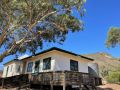 Shearers Quarters - The Dutchmans Stern Conservation Park Guest house, Quorn - thumb 2