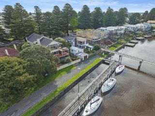 Shearwater Riverview Apartment Apartment, Port Fairy - 2