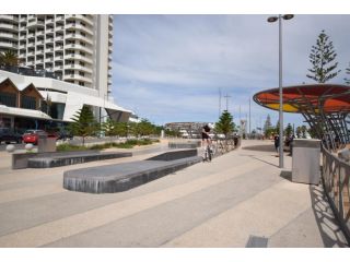 Scarborough Beach Front Resort - Shell Ten Apartment, Perth - 1