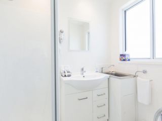 Sheoaks Cottage Guest house, Port Fairy - 3
