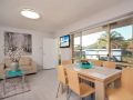 Shoal Court 5 Fabulous location with water views Apartment, Shoal Bay - thumb 8