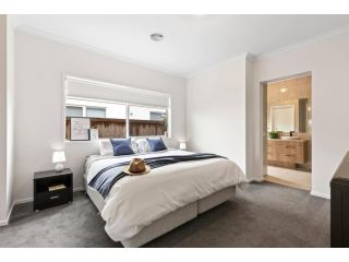 Shorebreak - modern & spacious in Ocean Grove Guest house, Ocean Grove - 4