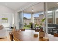 Shorebreak - modern & spacious in Ocean Grove Guest house, Ocean Grove - thumb 10