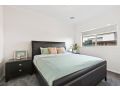 Shorebreak - modern & spacious in Ocean Grove Guest house, Ocean Grove - thumb 7