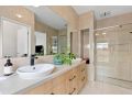 Shorebreak - modern & spacious in Ocean Grove Guest house, Ocean Grove - thumb 11