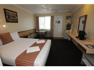 Shoredrive Motel Hotel, Townsville - 5