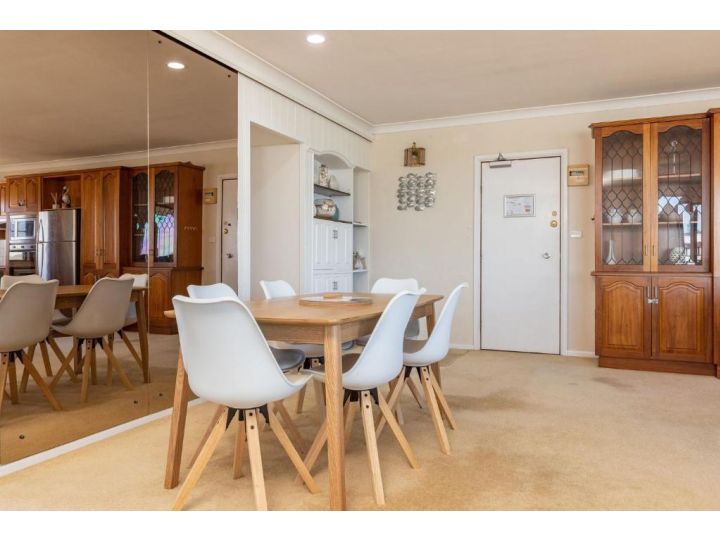 Shoreline 7 with 180 degree water views Apartment, Tuncurry - imaginea 4