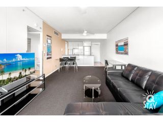 Sierra Grand Broadbeach 2 Bedroom Apartments - QSTAY Apartment, Gold Coast - 1