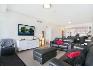 A PERFECT STAY - Sierra Grande Apartment, Gold Coast - 3