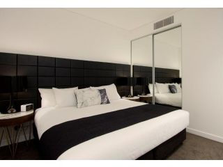 Silkari Suites at Chatswood Aparthotel, Sydney - 4