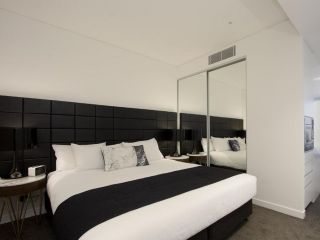 Silkari Suites at Chatswood Aparthotel, Sydney - 1