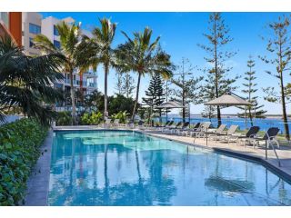 Silvershore Apartments on the Broadwater Aparthotel, Gold Coast - 1