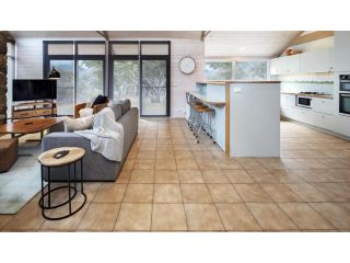 Silvertop Chalet Apartment, Crackenback - 3