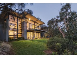 Skenes Beach House Stunning Ocean Views Amongst A Natural Bush Setting Guest house, Skenes Creek - 2