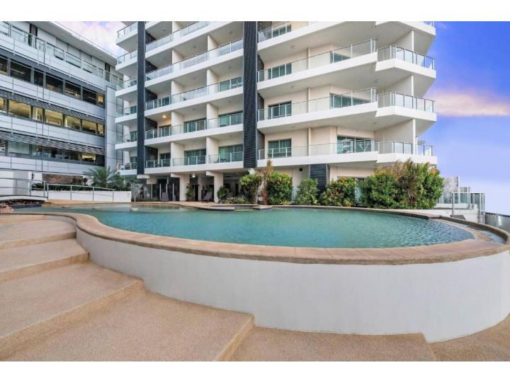 Sky-high Dreaming 10th Floor Resort-style Living Apartment, Darwin - imaginea 3