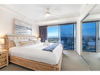 Skyline North Chevron Renaissance Apartment, Gold Coast - 4