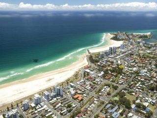 Skyline Unit 12 - Central location overlooking Coolangatta Apartment, Gold Coast - 4