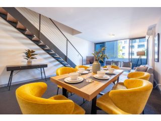 Sleek Inner-City Getaway in Prime Location Apartment, Sydney - 4