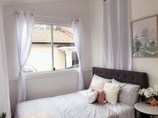 Small Quiet External Single Private Room In Kingsford Near UNSW, Light Railway&Bus - ROOM ONLY 97S1 Guest house, Sydney - 4