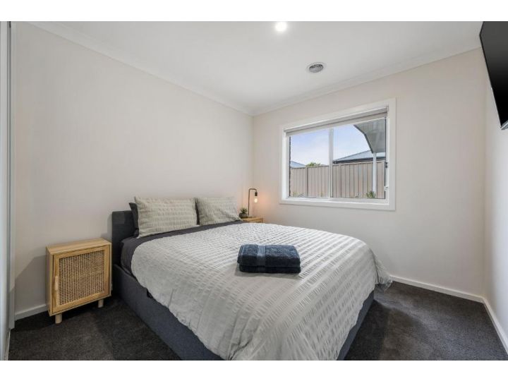 Smiggins Stays - Spacious and Stylish Guest house, Australia - imaginea 7