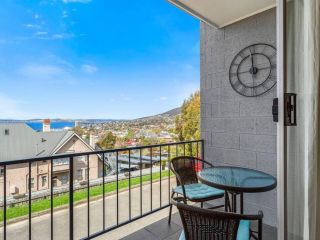 SOHO apartment with river views stroll cafes Guest house, Hobart - 4