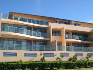 Solaire 5 Apartment, Tuncurry - 2