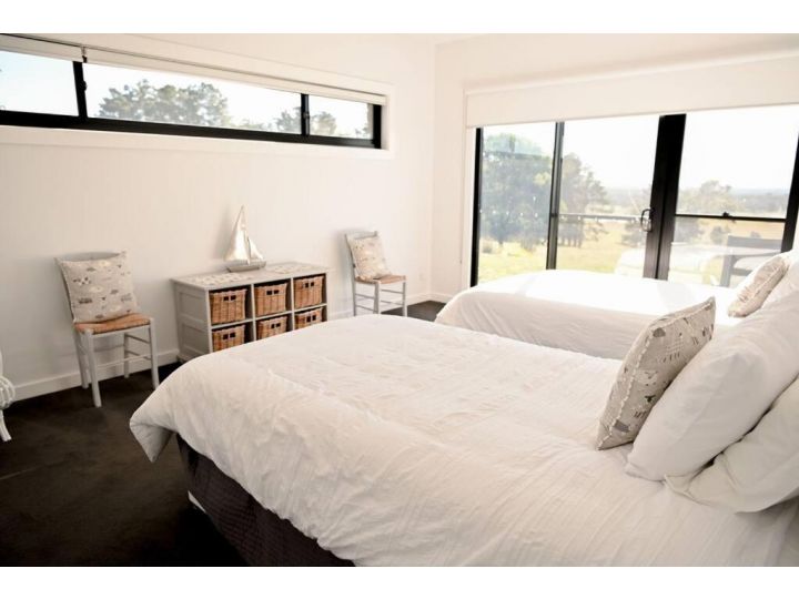 Somerton Ridge: Luxury modern house stunning bath Guest house, Joadja Creek - imaginea 19