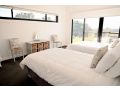 Somerton Ridge: Luxury modern house stunning bath Guest house, Joadja Creek - thumb 19