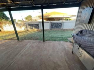 South Hedland 3x1 Comfy and Spacious Accommodation. Guest house, Western Australia - 3