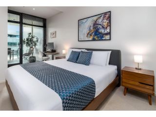 Spacious 1-Bed with View in Central Location Apartment, Canberra - 3