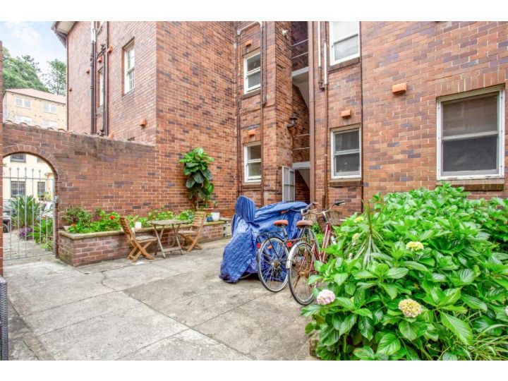 Spacious 2-Bed Apartment in the heart of Manly Apartment, Sydney - imaginea 11