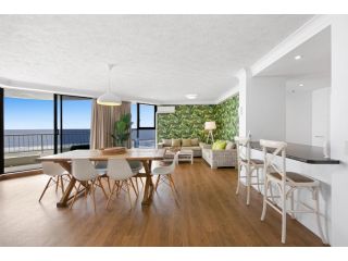 Spacious 2-bed Beach Apartment With Oceanview Apartment, Gold Coast - 4