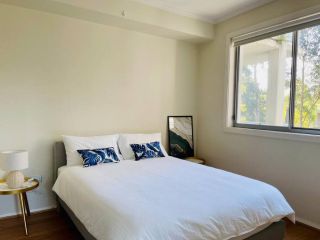 Spacious 2 beds 2 baths Condo (Parking & Wi-Fi) Apartment, Sydney - 5