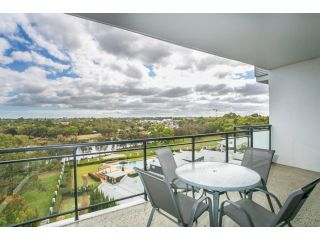 Perth Ascot Sub Penthouse Spectacular 240 degree River and City Views , Apartment, Perth - 1