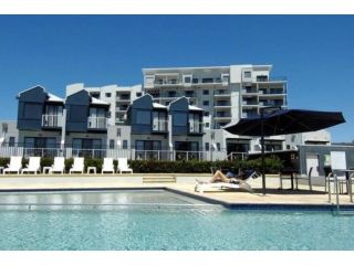 Perth Ascot Sub Penthouse Spectacular 240 degree River and City Views , Apartment, Perth - 5
