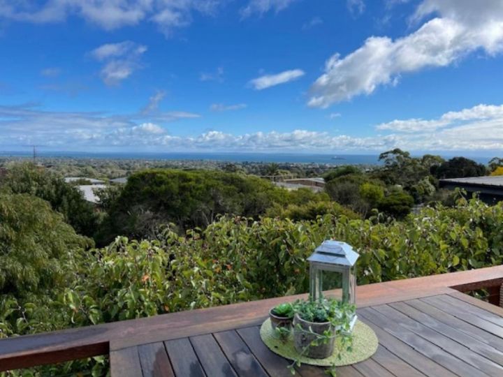 Spacious 3-bed Home with Stunning Oceanviews Guest house, Rosebud - imaginea 19