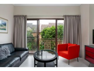 Spacious 3-Bed Townhouse in Stylish Balmain Guest house, Sydney - 3