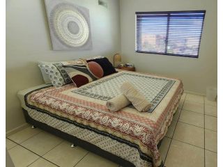 Spacious 3 br/2 bath apartment overlooking Darwin Apartment, Northern Territory - 4