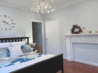 Spacious house in West Melbourne Guest house, Victoria - 2