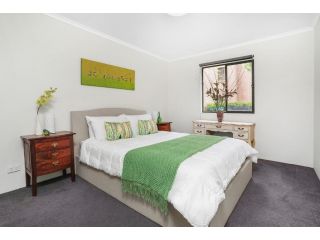 Spacious & Charming Alexandria 2 Bdrm Apartment - Secured Parking Space Apartment, Sydney - 3
