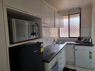 Spacious Apartment - Two Bedroom - Sleeps Eight Apartment, New South Wales - 5