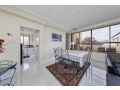 Spacious Apartment - Two Bedroom - Sleeps Eight Apartment, New South Wales - thumb 1
