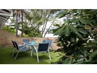 Spacious City Townhouse close to Burswood Villa, Perth - 4